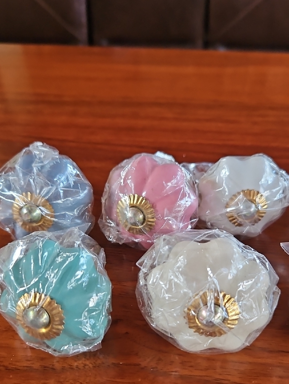 Knobs - Picture 3 of 4